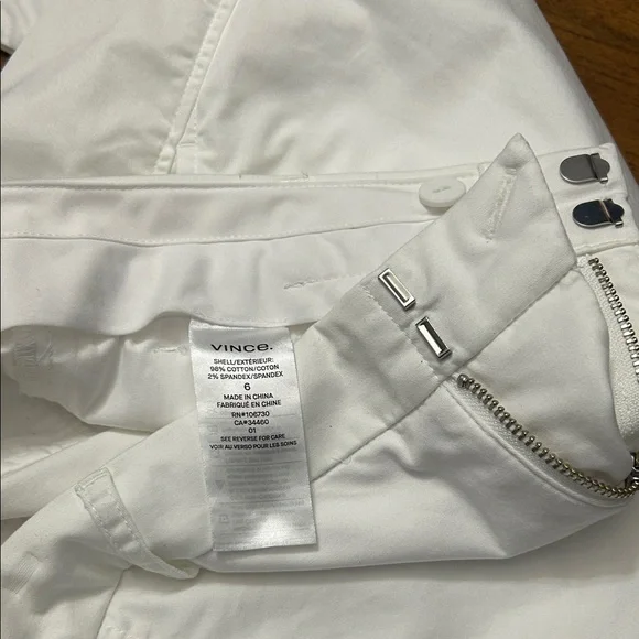 Vince Crisp White Side Buckles EUC Chino Bermuda Shorts Size 6 EUC - Picture 9 of 11